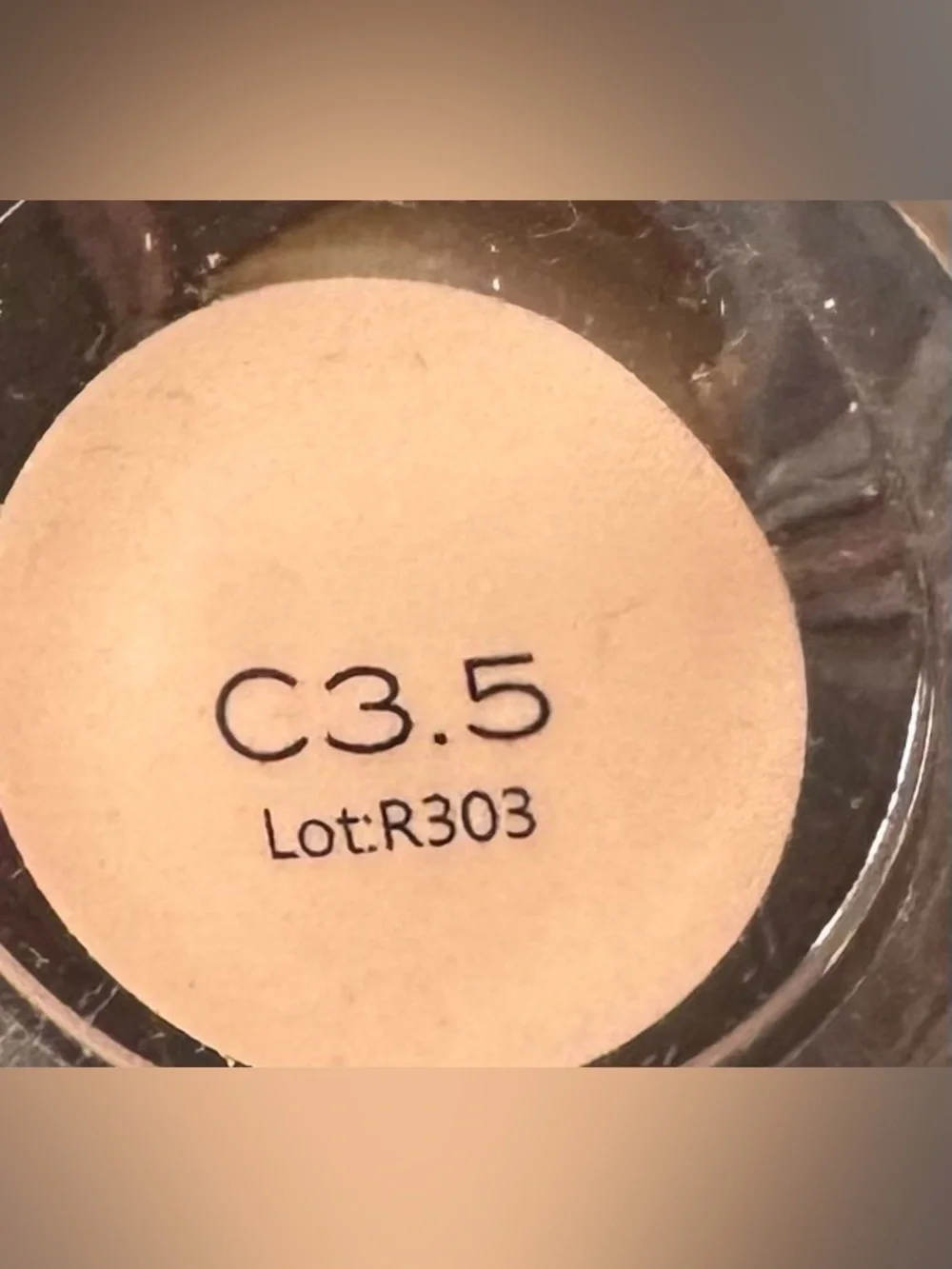 Revolution Conceal & Define Infinite Longwear Concealer crease proof C3.5
